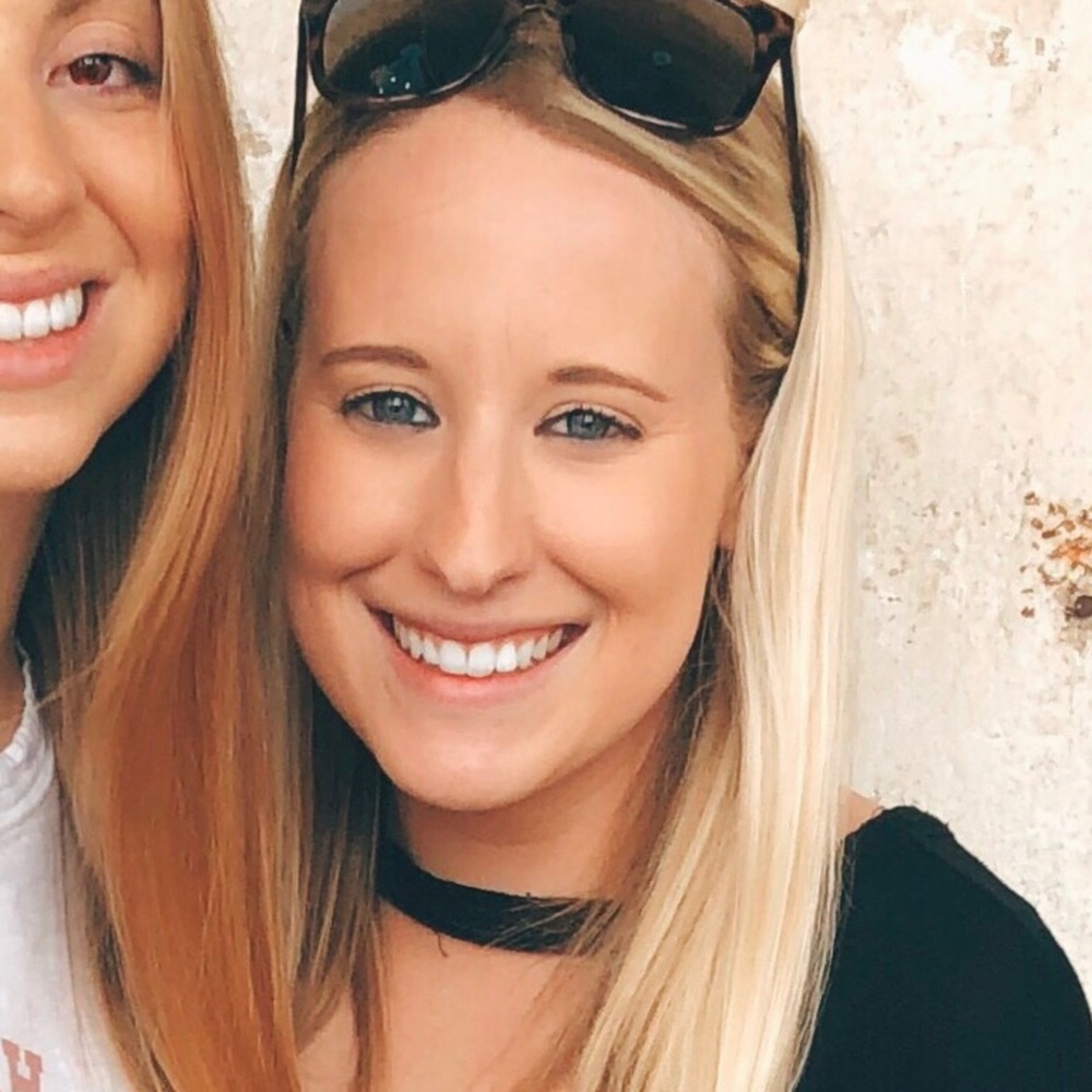 Meet your Posher, Emily